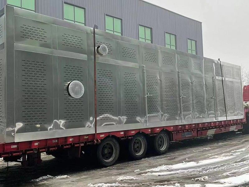 蘭鷹環(huán)?？萍加邢薰景l(fā)貨現(xiàn)場